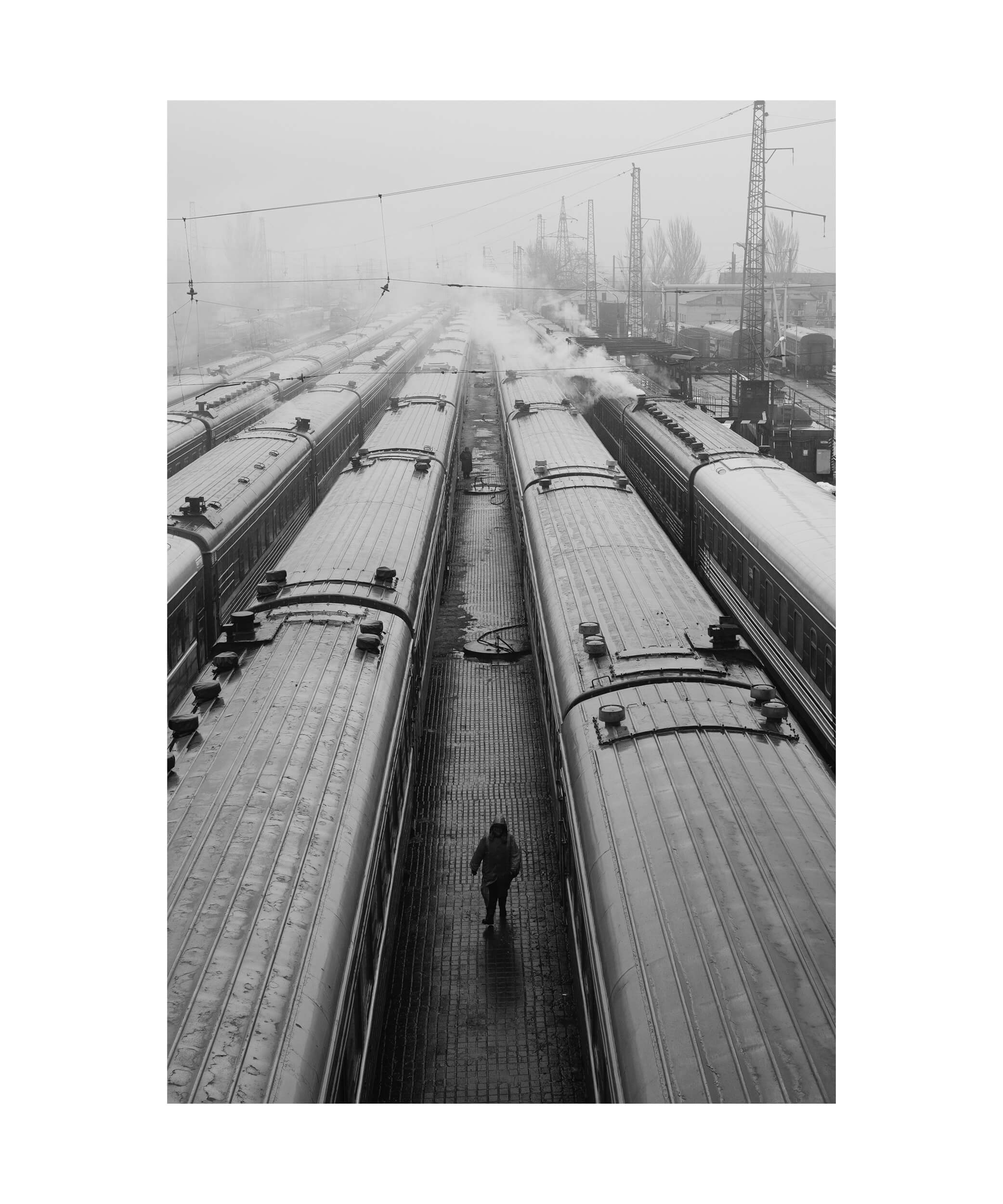 12×10-Jonathan Moore_Mariupol train station before the invasion