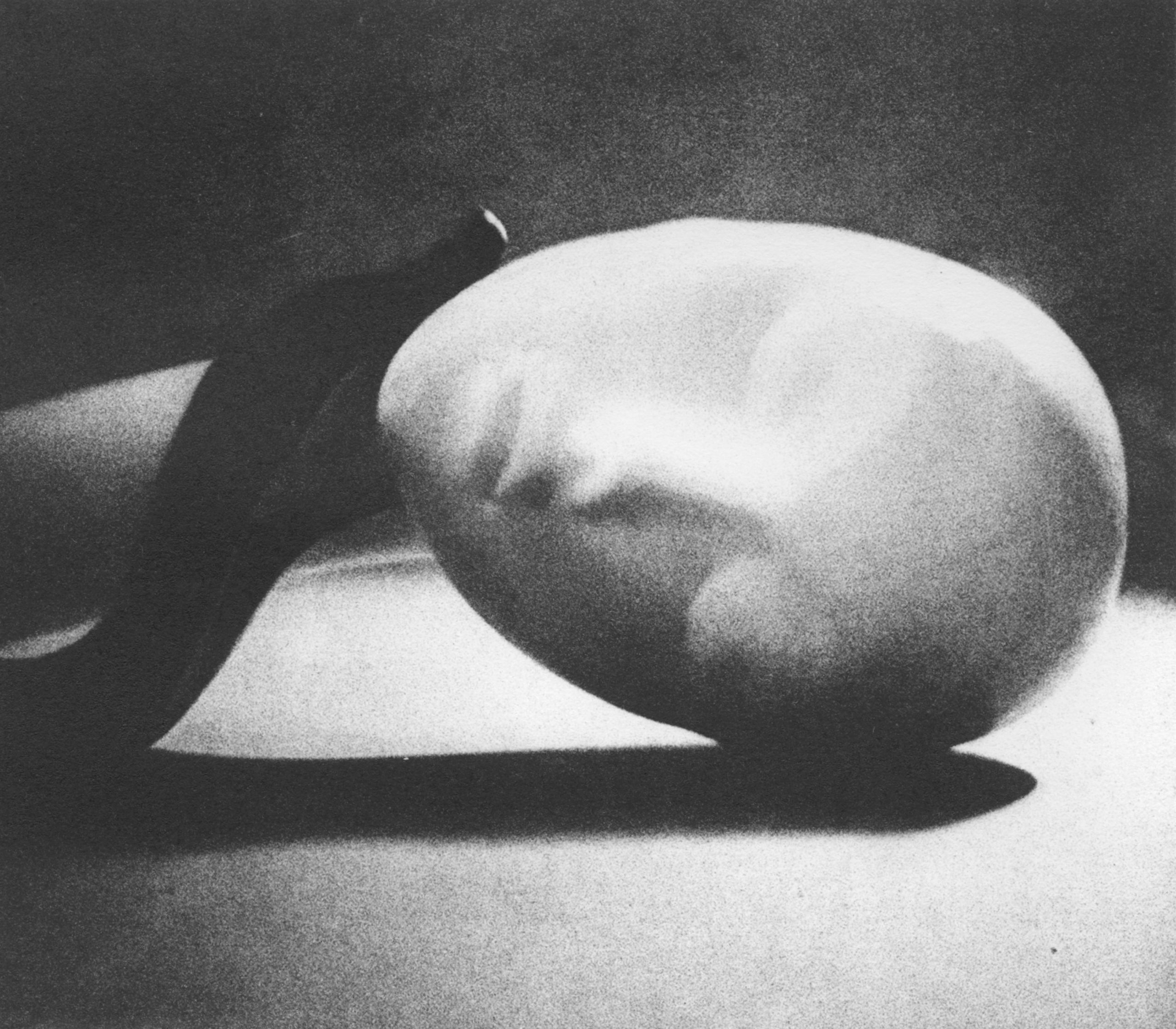 Hanna Lautreamont: Cleo, 2025